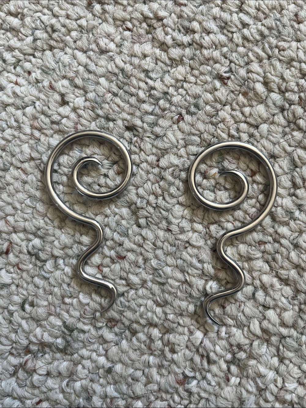 Spiral Wave Metal Ear Weights - Silver Tone